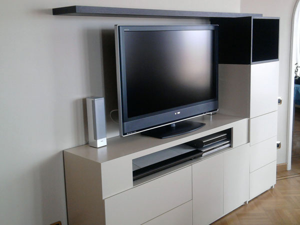 tv kast 2